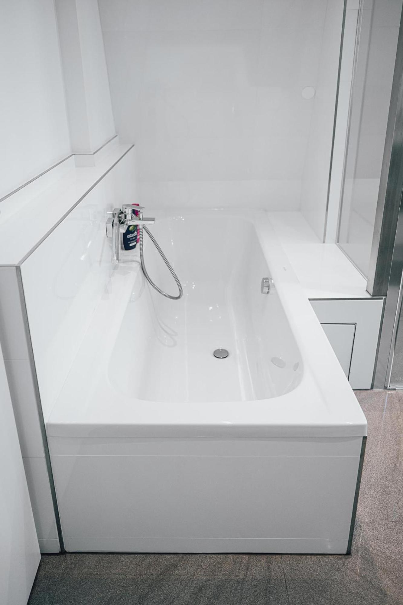 Ferienwohnung Schleicher Mit Klimaanlage Zirndorf Exteriör bild